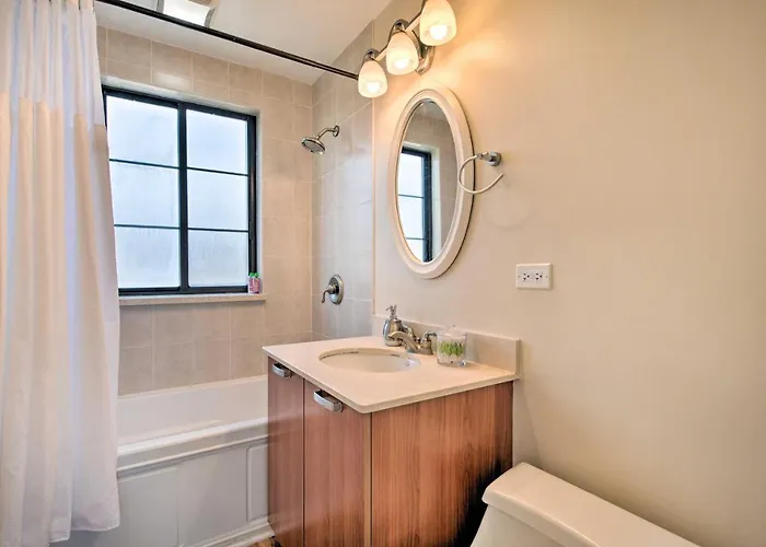 Apartment Urban Escape About 1 Mi To Local Beaches! *