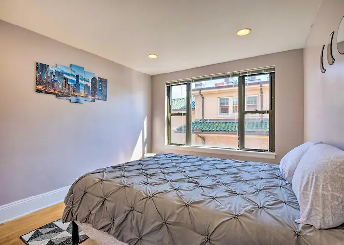 Apartment Urban Escape About 1 Mi To Local Beaches! *