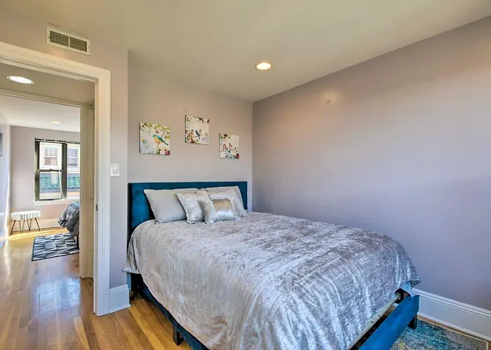 Apartment Urban Escape About 1 Mi To Local Beaches! Chicago